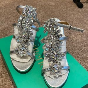 J.Renee Silver Metallic Napa/ Rhinestones Size 7 M